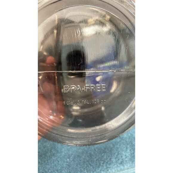 BlackBPA FREE 1 Gallon Water Bottle Steel Cap Jug Container Canteen Reusable NEW - Picture 2 of 5